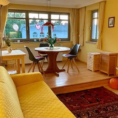 דירה Sonnige, Ruhige 5 Min Zum U Zentrum *