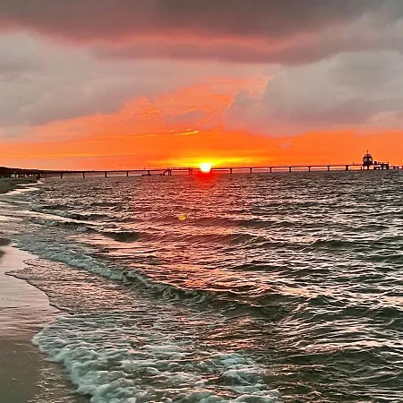 Sonnige, Ruhige 5 Min Zum U Zentrum דירה צינוביץ