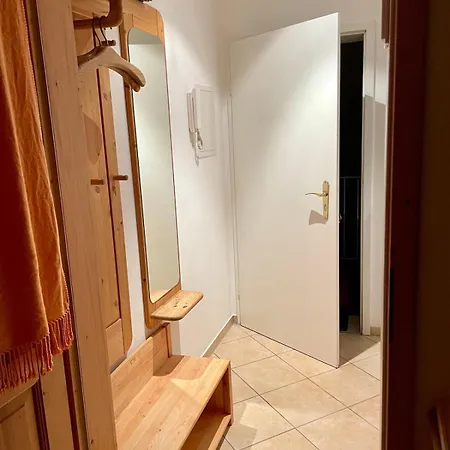 Sonnige, Ruhige 5 Min Zum U Zentrum