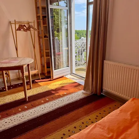 דירה Sonnige, Ruhige 5 Min Zum U Zentrum צינוביץ