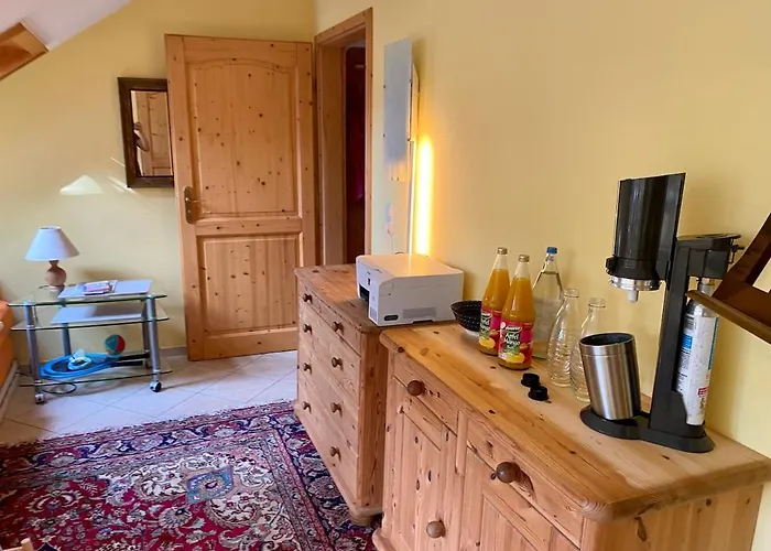 Sonnige, Ruhige 5 Min Zum U Zentrum Daire *